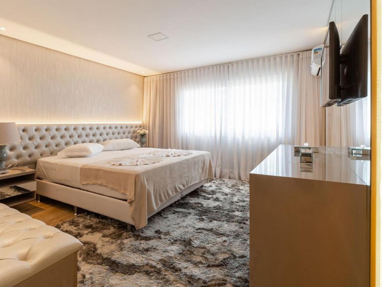 Apartamento 600 Metros, Rua Coberta Centro - Via Florida 306a *